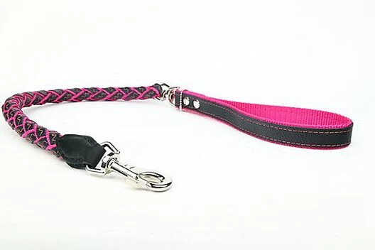 Yogipet - Laisse En Cuir Tressé 120cm Pour Chien - Noir/Rose 1 Yogipet - Laisse En Cuir Tressé 120cm Pour Chien - Noir/Rose